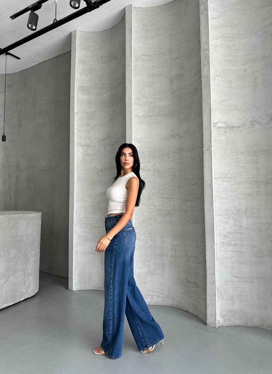 Wide leg Jean